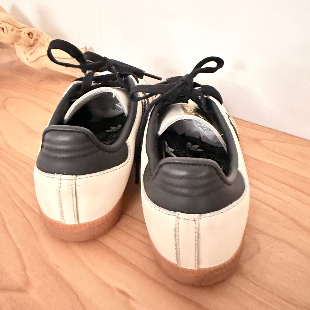 Adidas Samba Cream and Black Sneakers - Picture 3 of 16